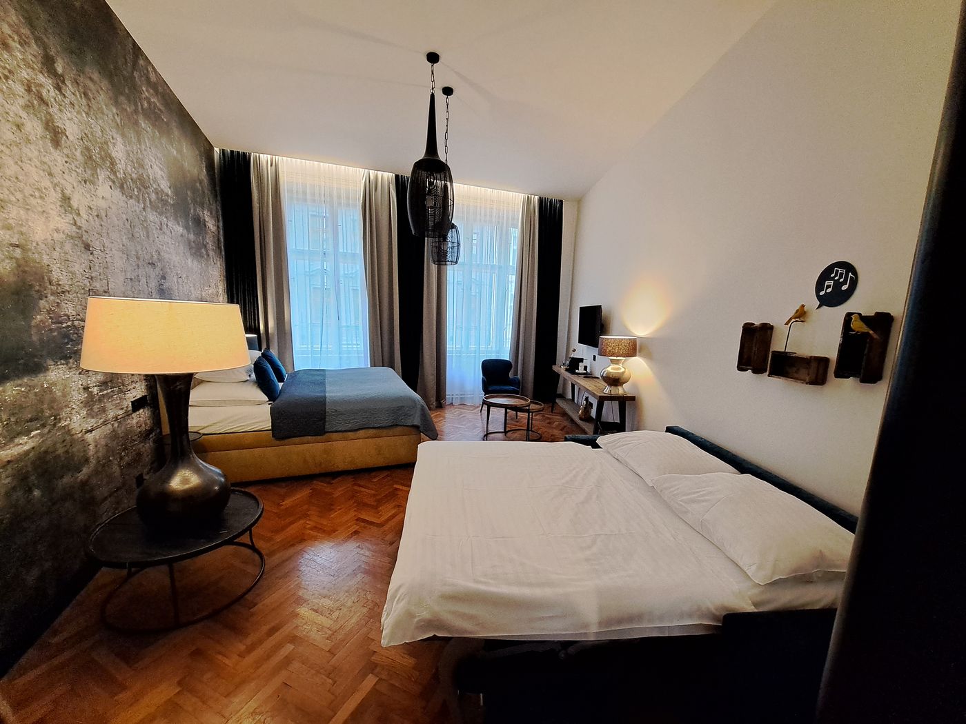 Antik-Hotel-Prague-Room-17