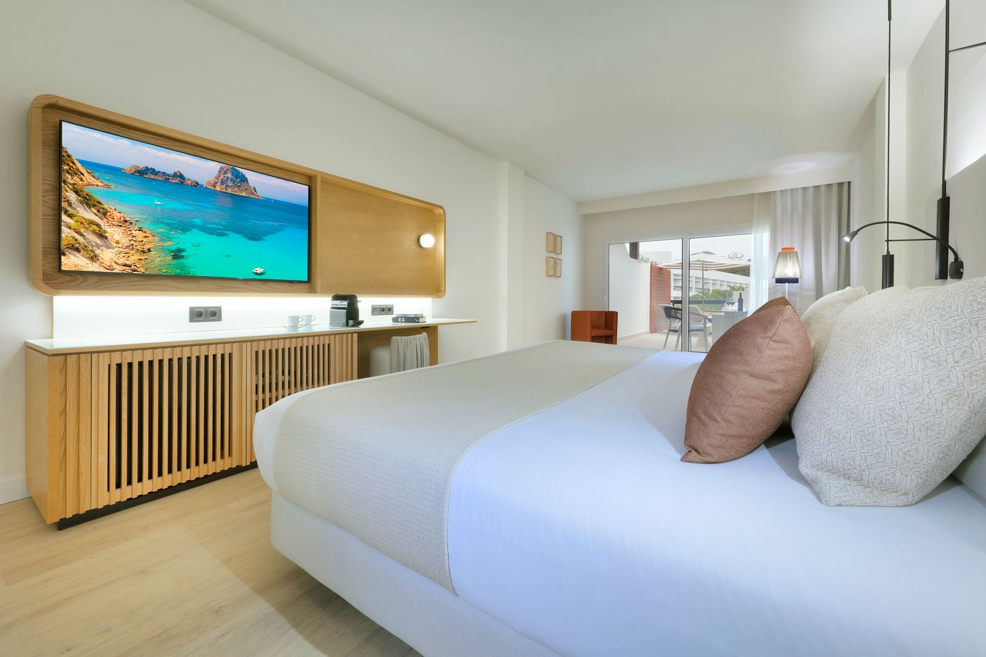 Grand-Palladium-Palace-Ibiza-Resort---Spa-Room-36