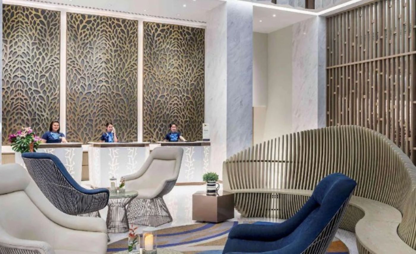 Novotel-Phuket-City--Phokeethra-Lobby-38