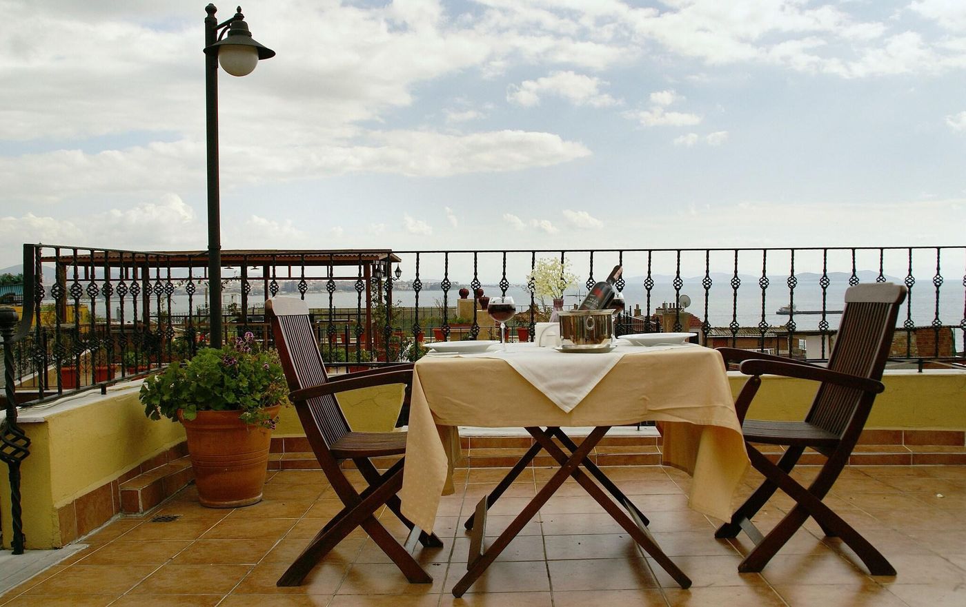 Uyan-Hotel-Restaurant-18