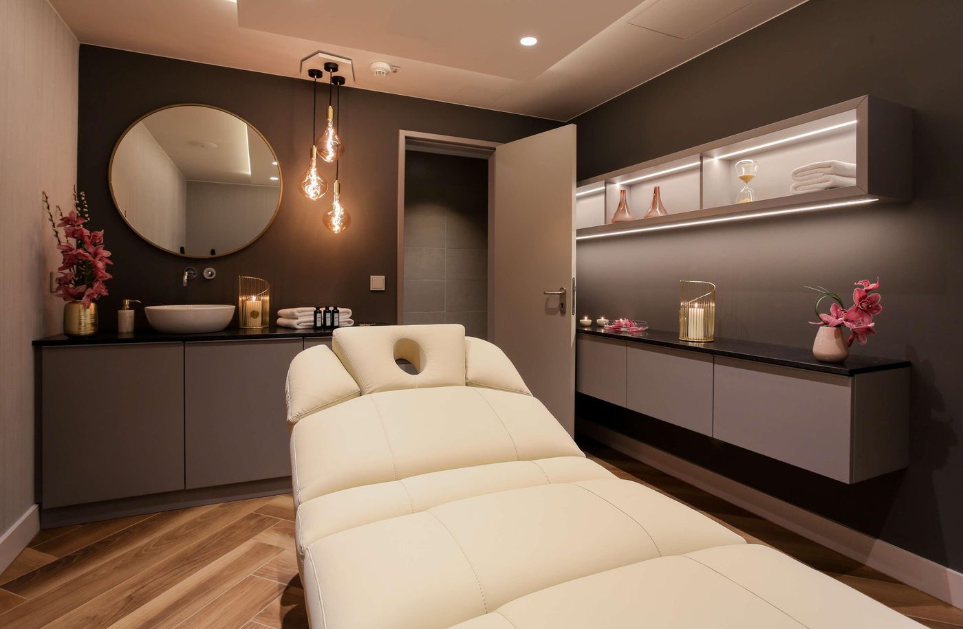 art-otel-berlin-mitte-powered-by-Radisson-Hotels-Sports-and-Entertainment-41