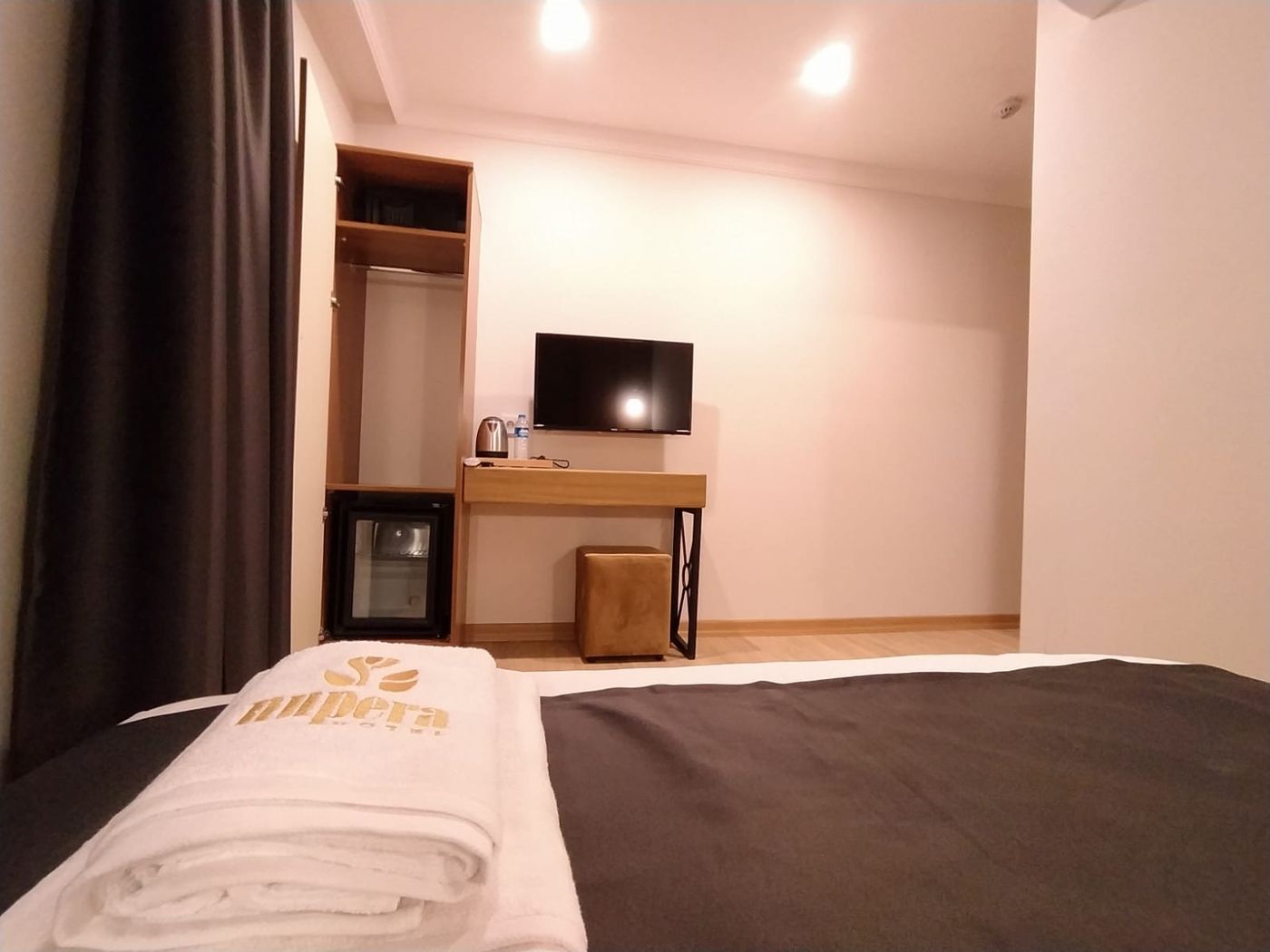 Nupera-Hotel-Room-10