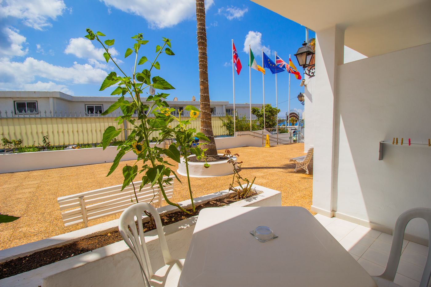 Vista Mar Apartments