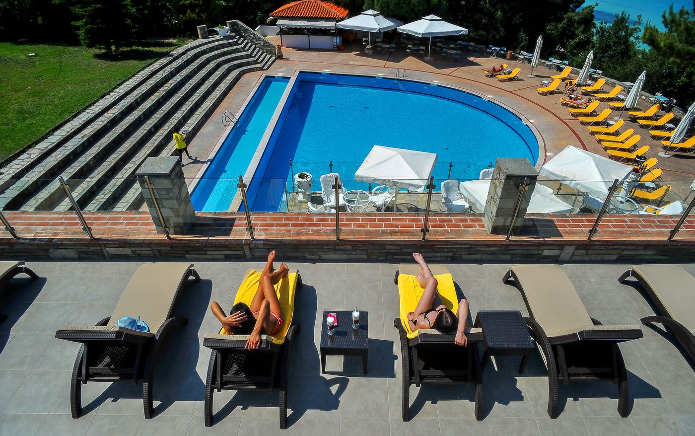 Mitsis-Alexander-The-Great-Pool-2