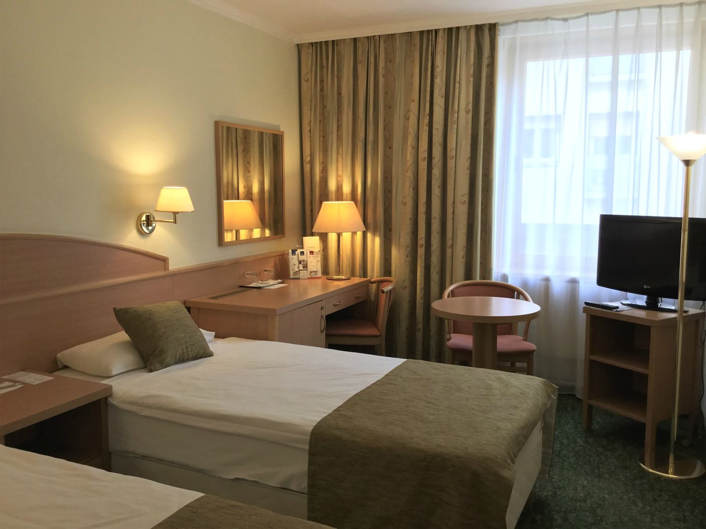 Hotel-Erzsebet-City-Center-Room-27
