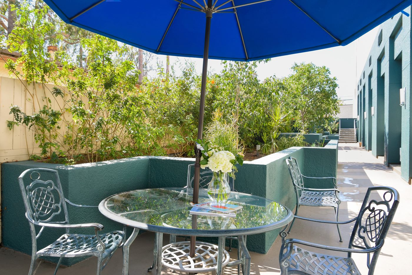 Gateway-Hotel-Santa-Monica-General-view-25