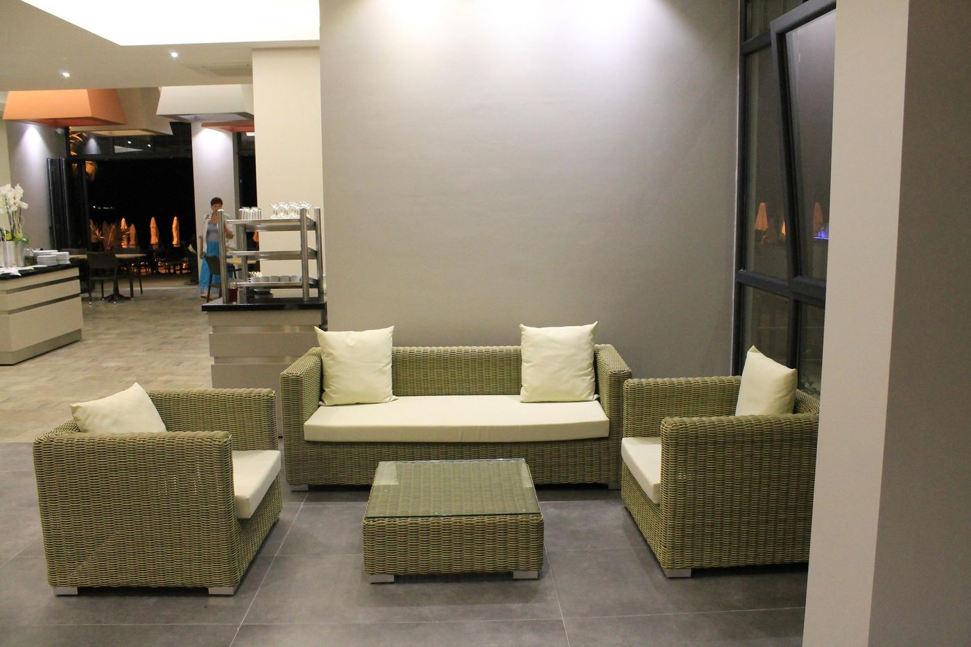 Begonville-Beach-Hotel-Lobby-18