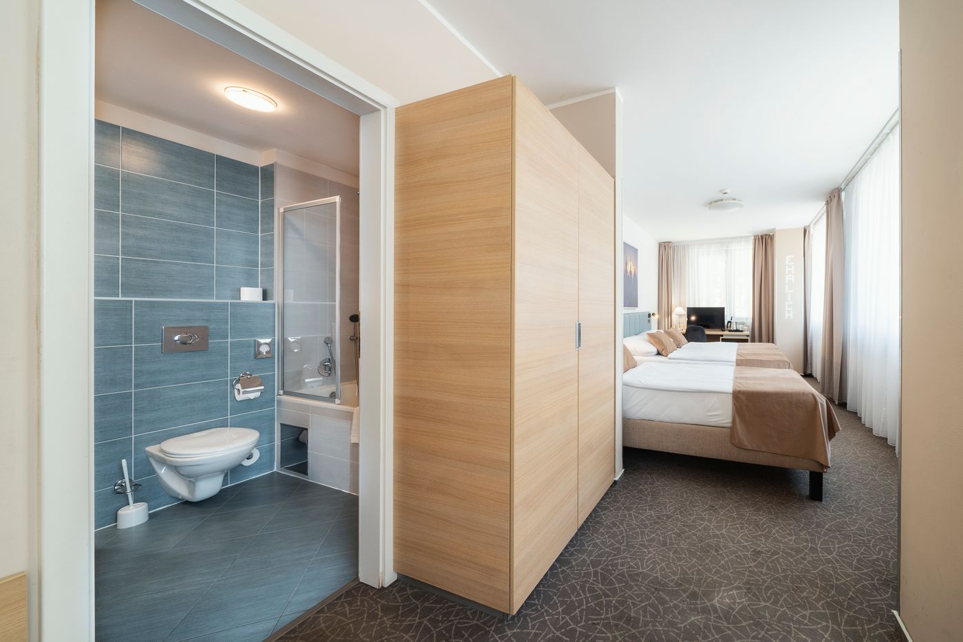 Ehrlich-Hotel-Room-18