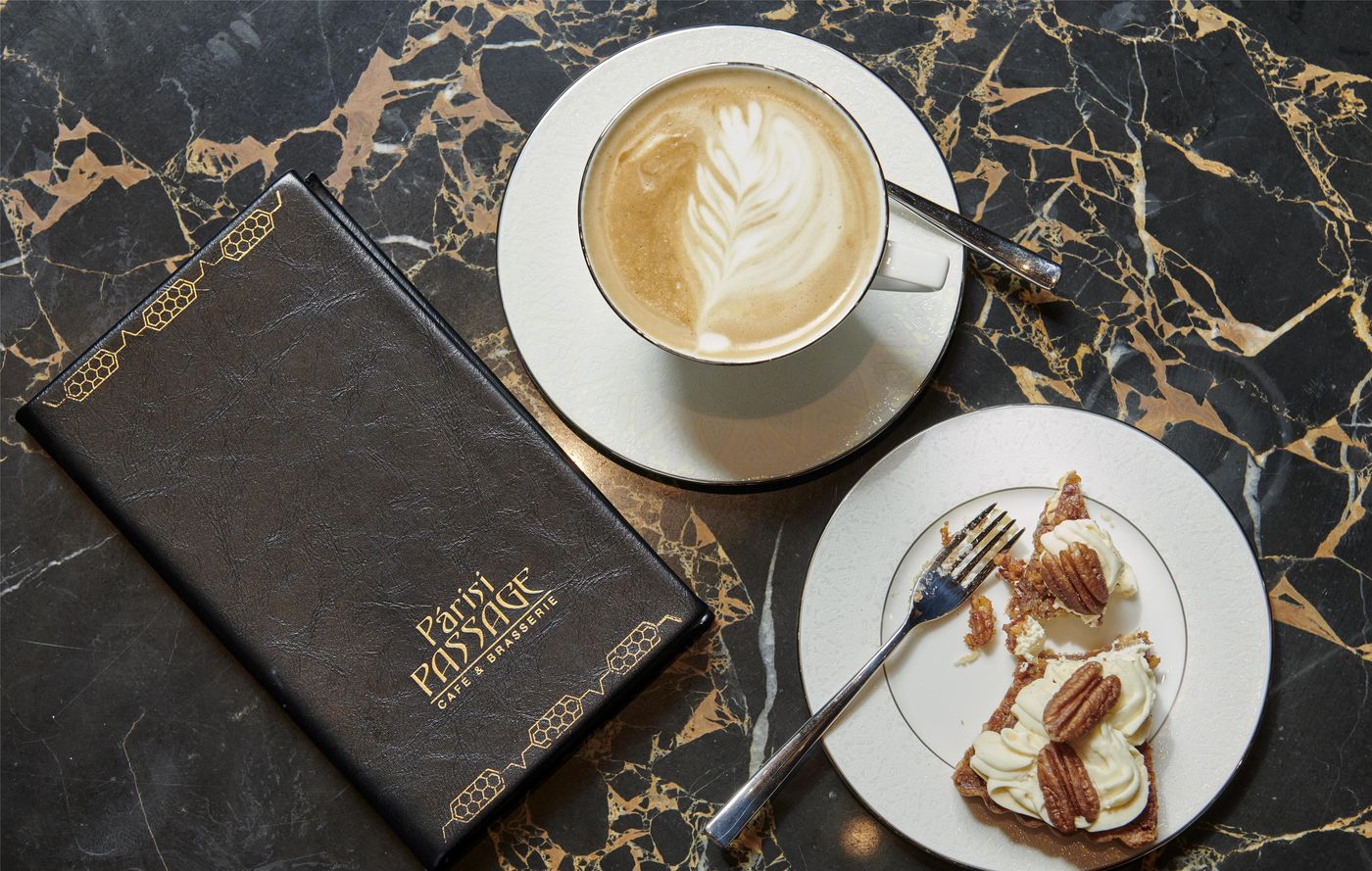 P-risi-Udvar-Hotel-Budapest--part-of-Hyatt-Restaurant-20