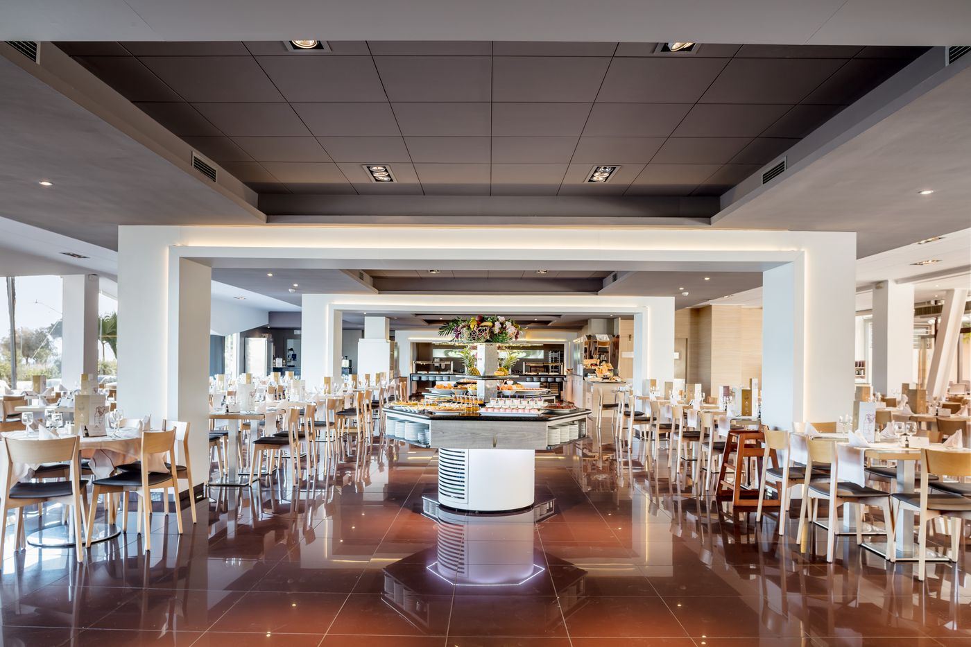 Aqua Promenade Hotel