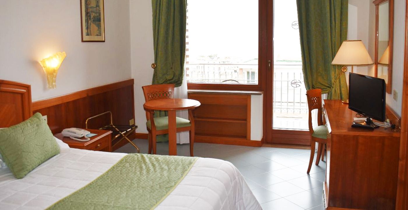 Grand-Hotel-Cesare-Augusto-Room-19