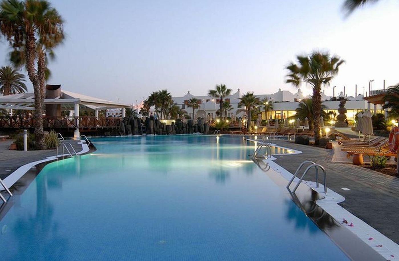 Las-Marismas-de-Corralejo-Pool-16