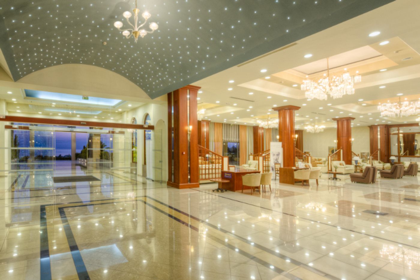 Kipriotis-Panorama-and-Suites-Lobby-36