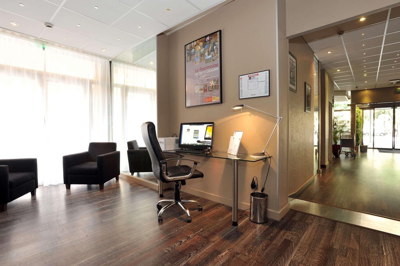 Best Western Plus Hotel Windsor-France-Perpignan-Lobby-3