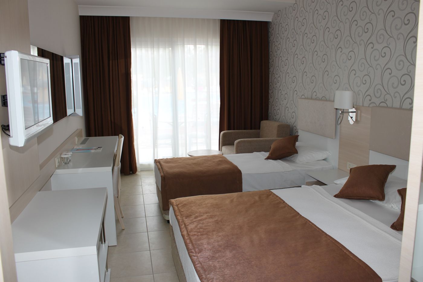 Club-Mermaid-Village-Room-18