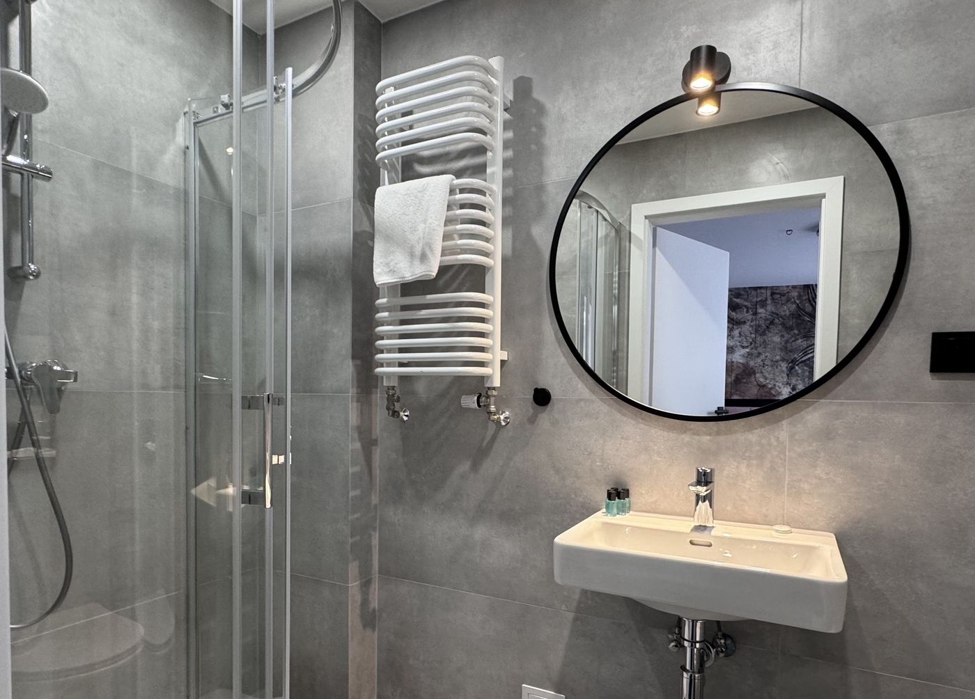 Cube-House-Aparthotel-General-view-12