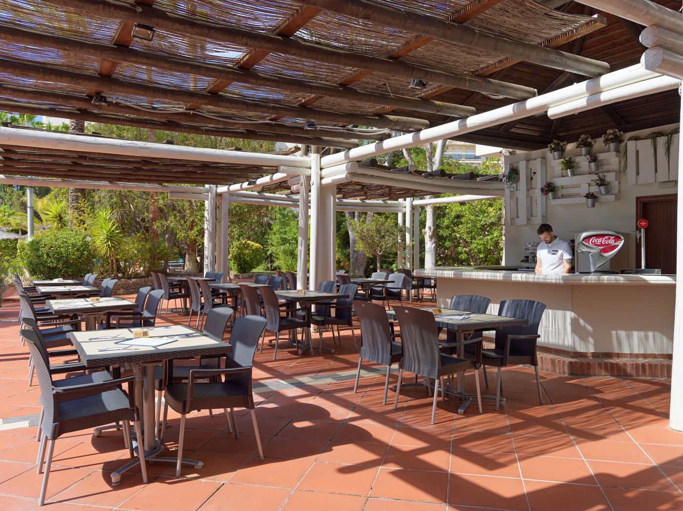 H10-Salauris-Palace-Terrace-12