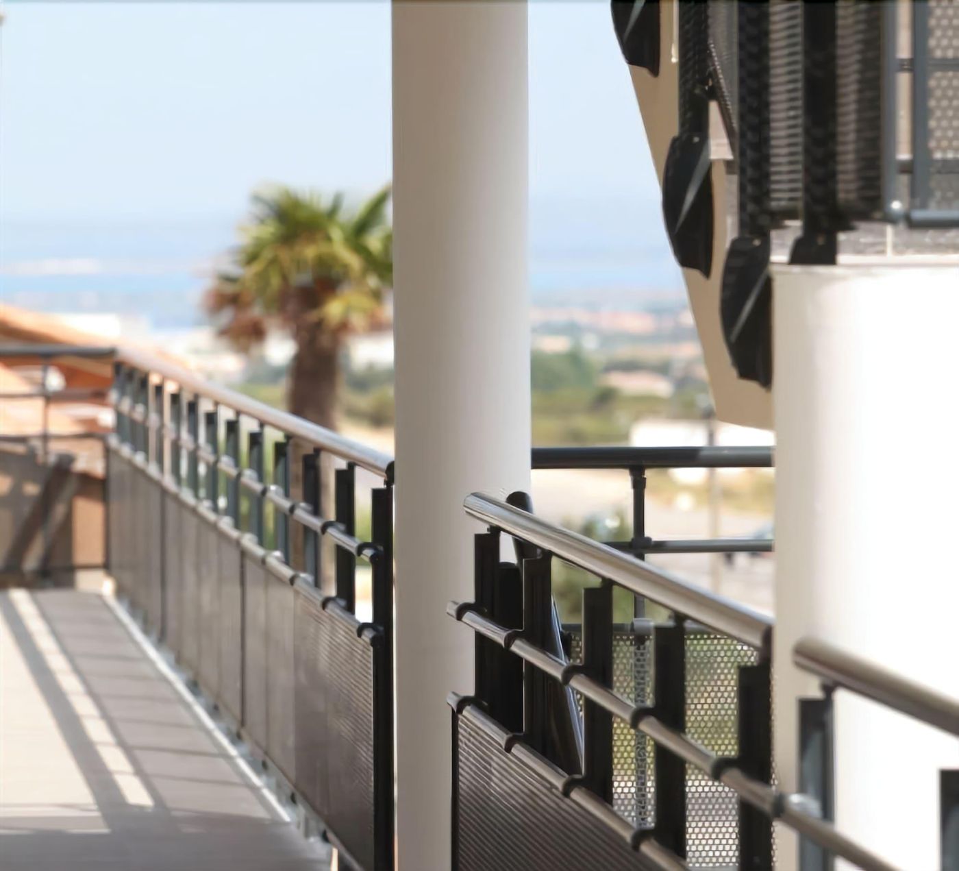 Hôtel Restaurant les Pielettes-France-LE ROVE-General view-3