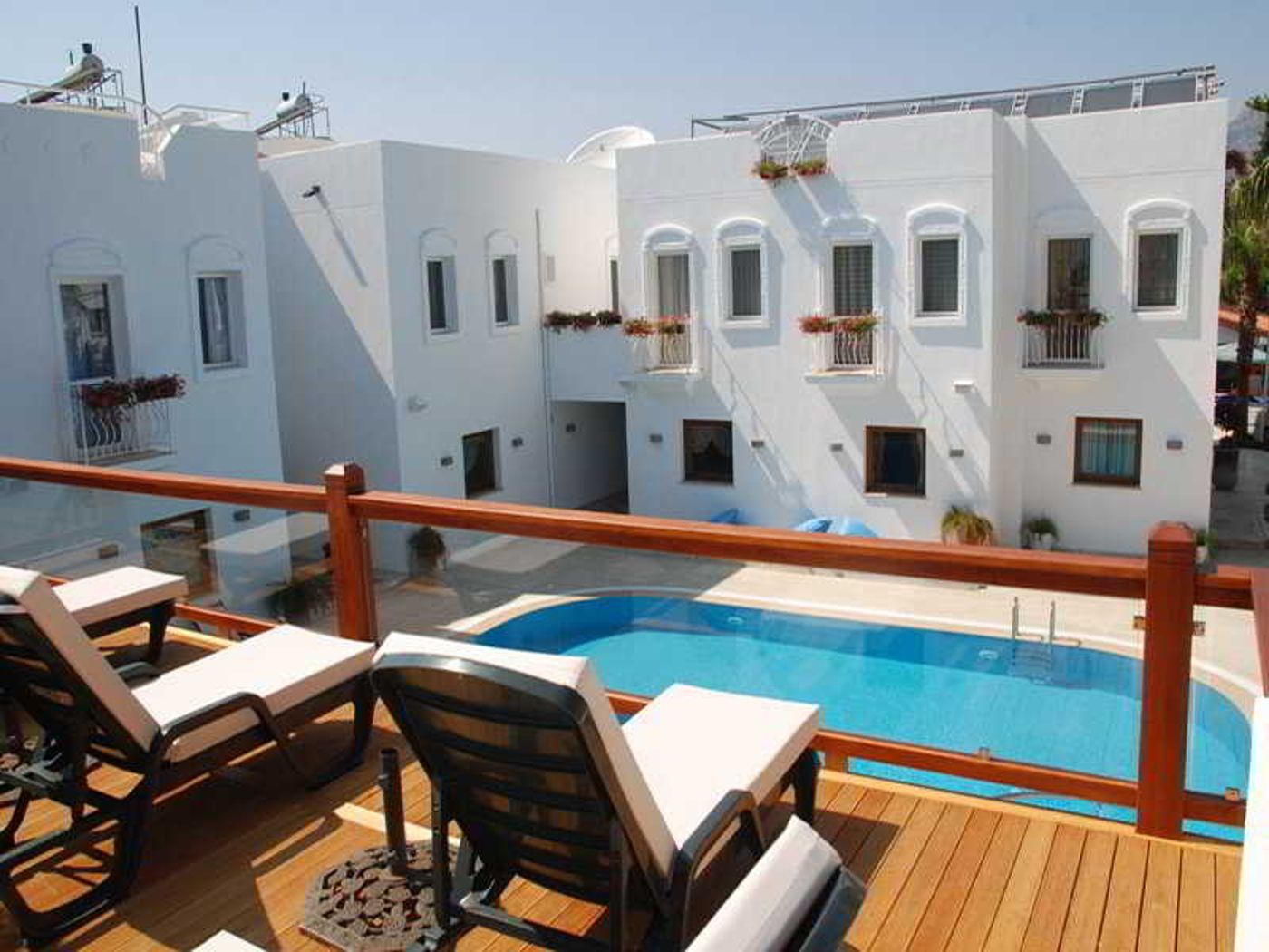 The-Corner-Boutique-Hotel-General-view-2