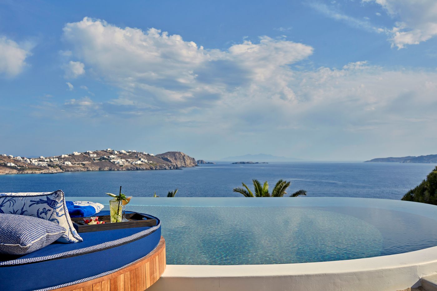 Katikies-Mykonos---The-Leading-Hotels-Of-The-World-Pool-7