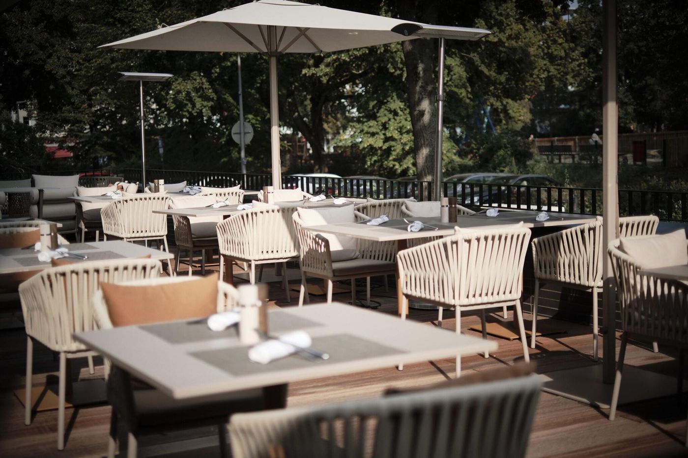 Ac-Hotel-By-Marriott-Berlin-Humboldthain-Park-Terrace-39