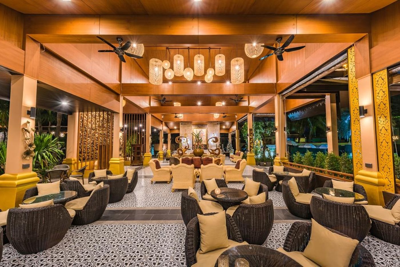 Princess-Kamala-Beach-Front-Hotel-Lobby-64