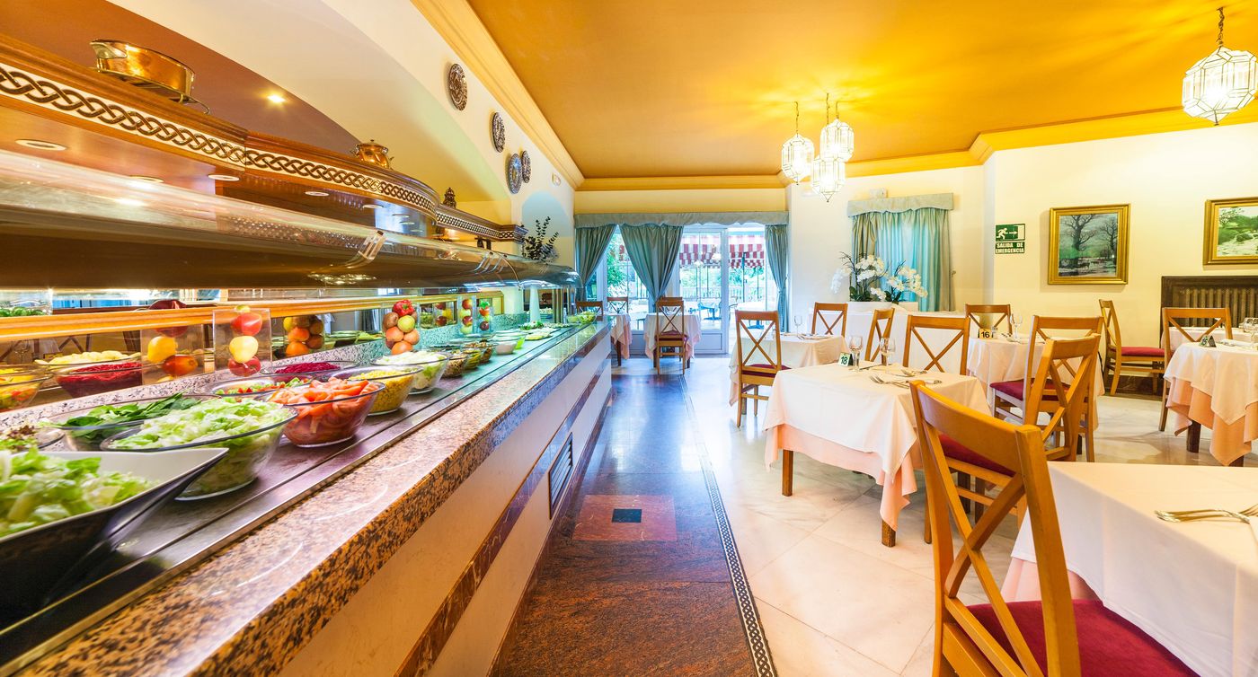 Hoteles-Globales-Reina-Cristina-Restaurant-37