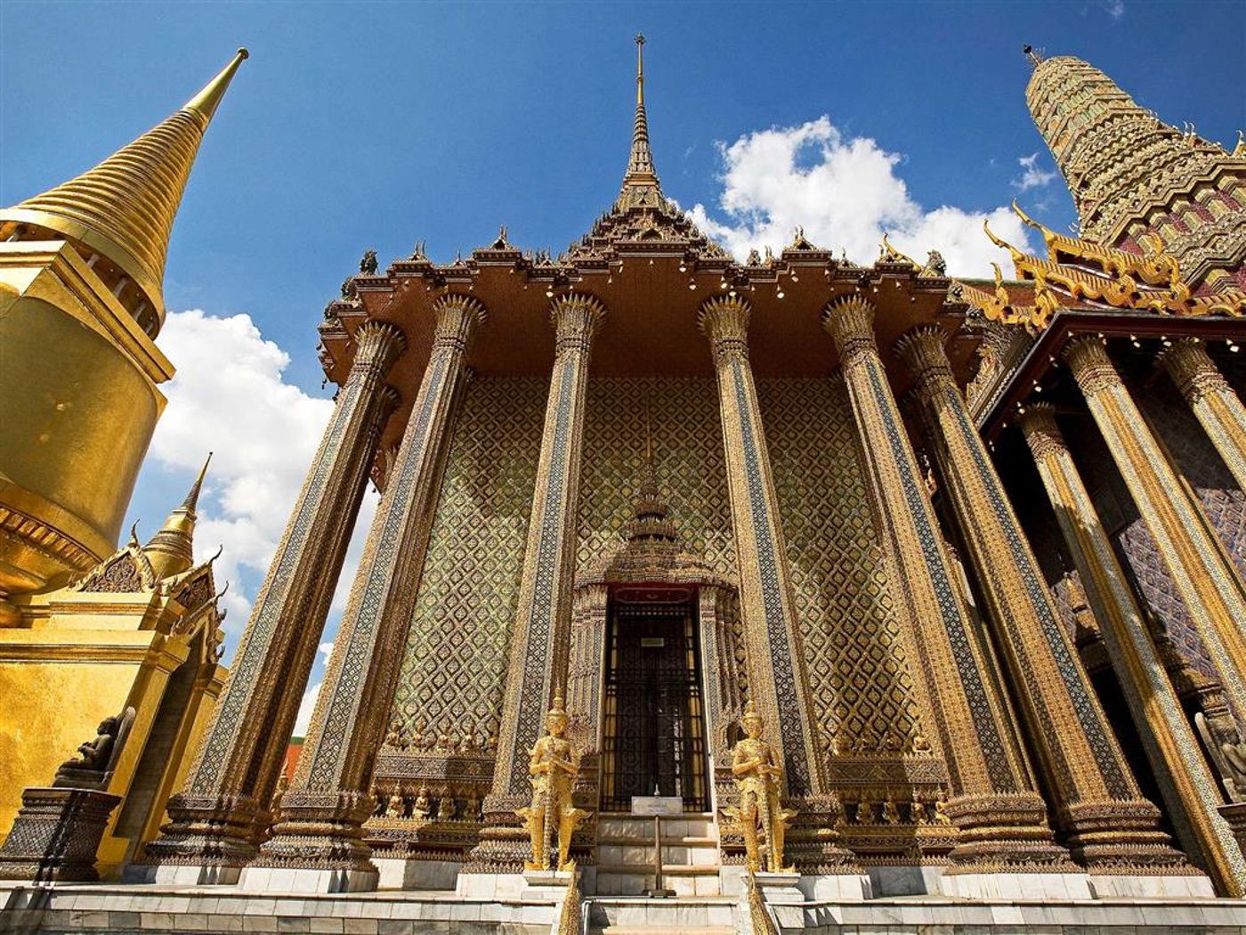 ibis-Bangkok-Riverside-General-view-11