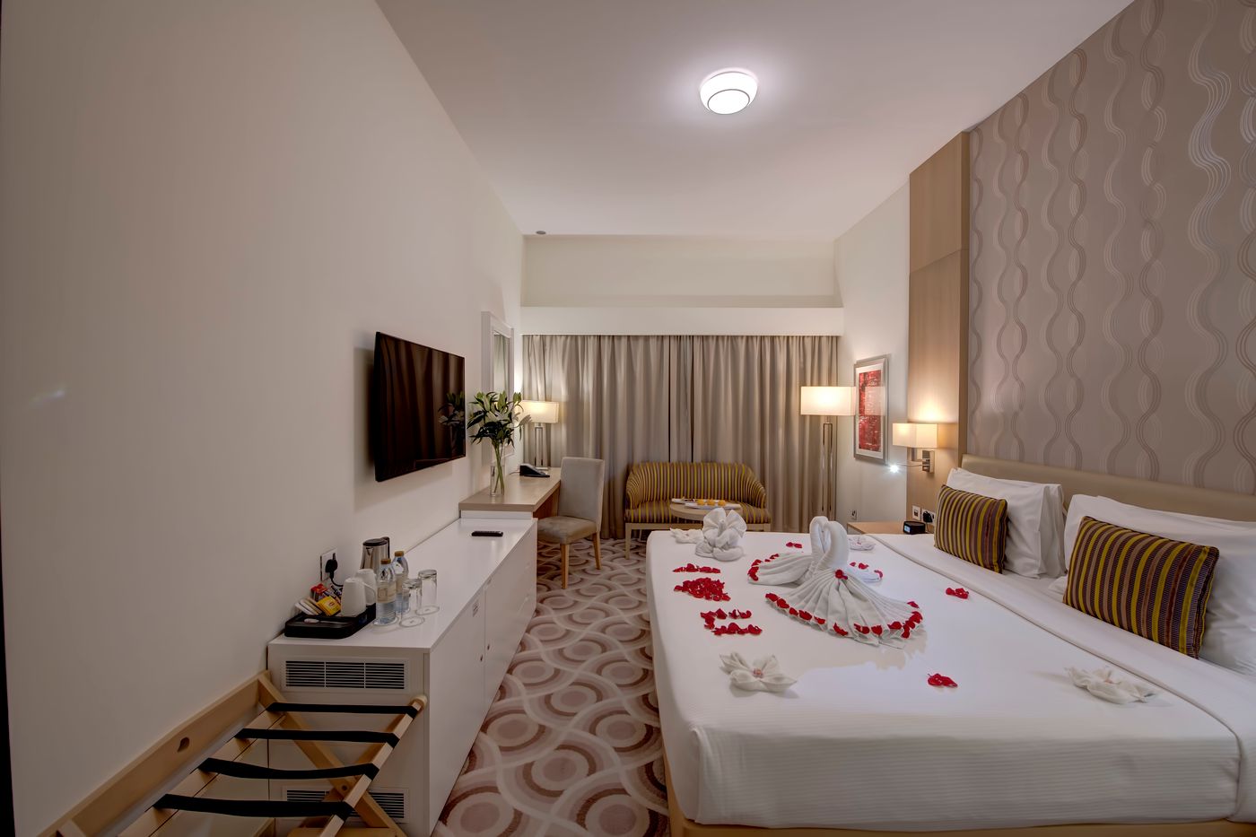Metropolitan-Hotel-on-Sheikh-Zayed-Road-Dubai-Room-49