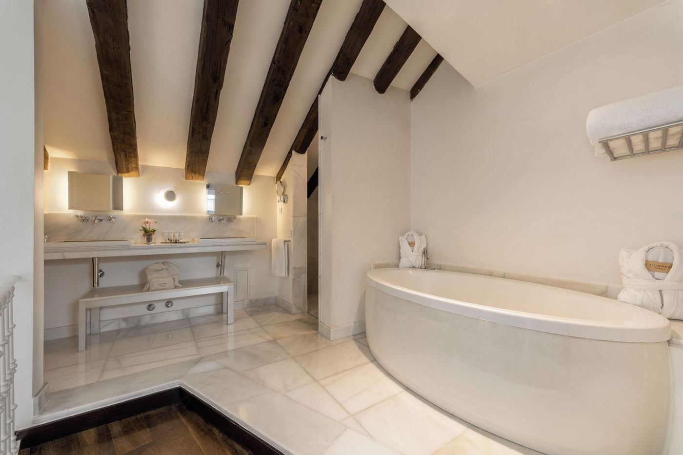 Hospes-Puerta-de-Alcala-Room-44