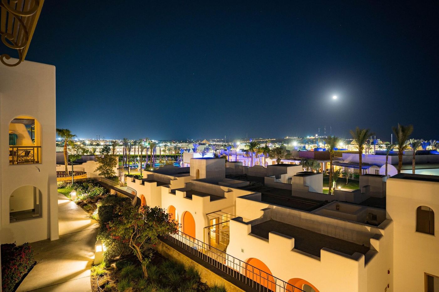 Novotel-Sharm-El-Sheikh-Beach-General-view-11
