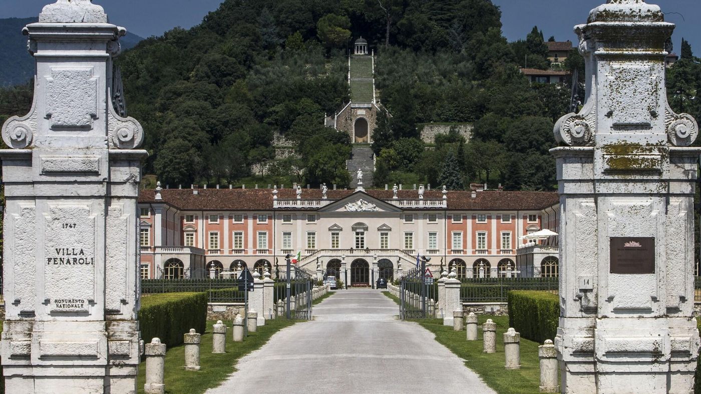 Villa Fenaroli Palace Hotel-Italy-Rezzato-General view-10