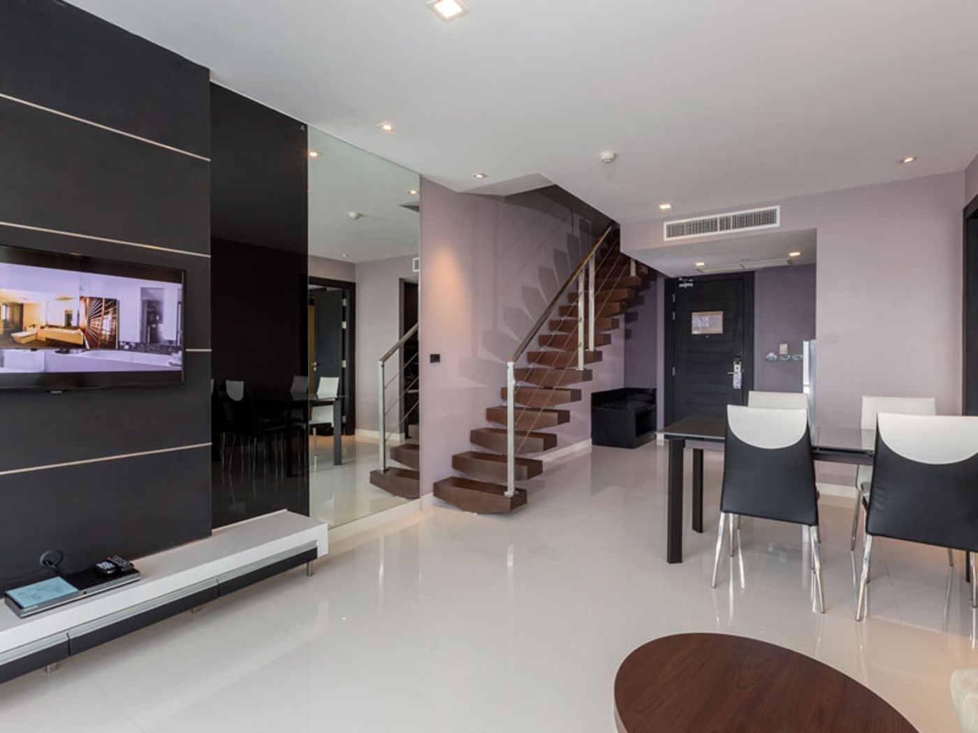 The-Charm-Resort-Phuket-Room-59