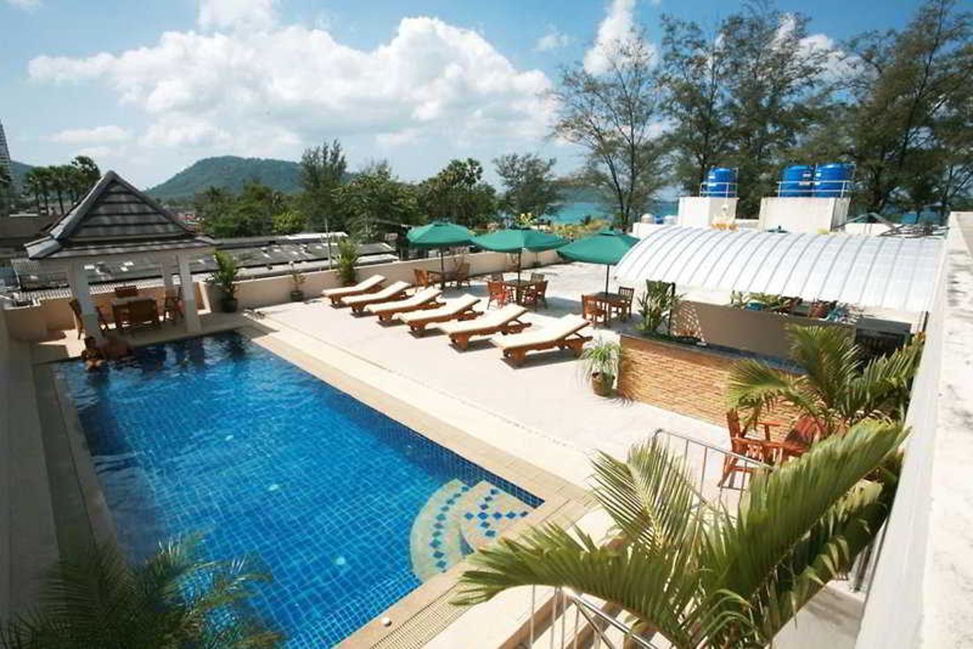 White-Sand-Resortel-Pool-4