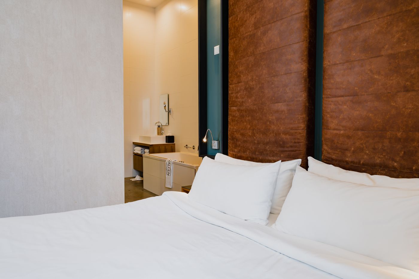 Hotel-De-Hallen-Room-36