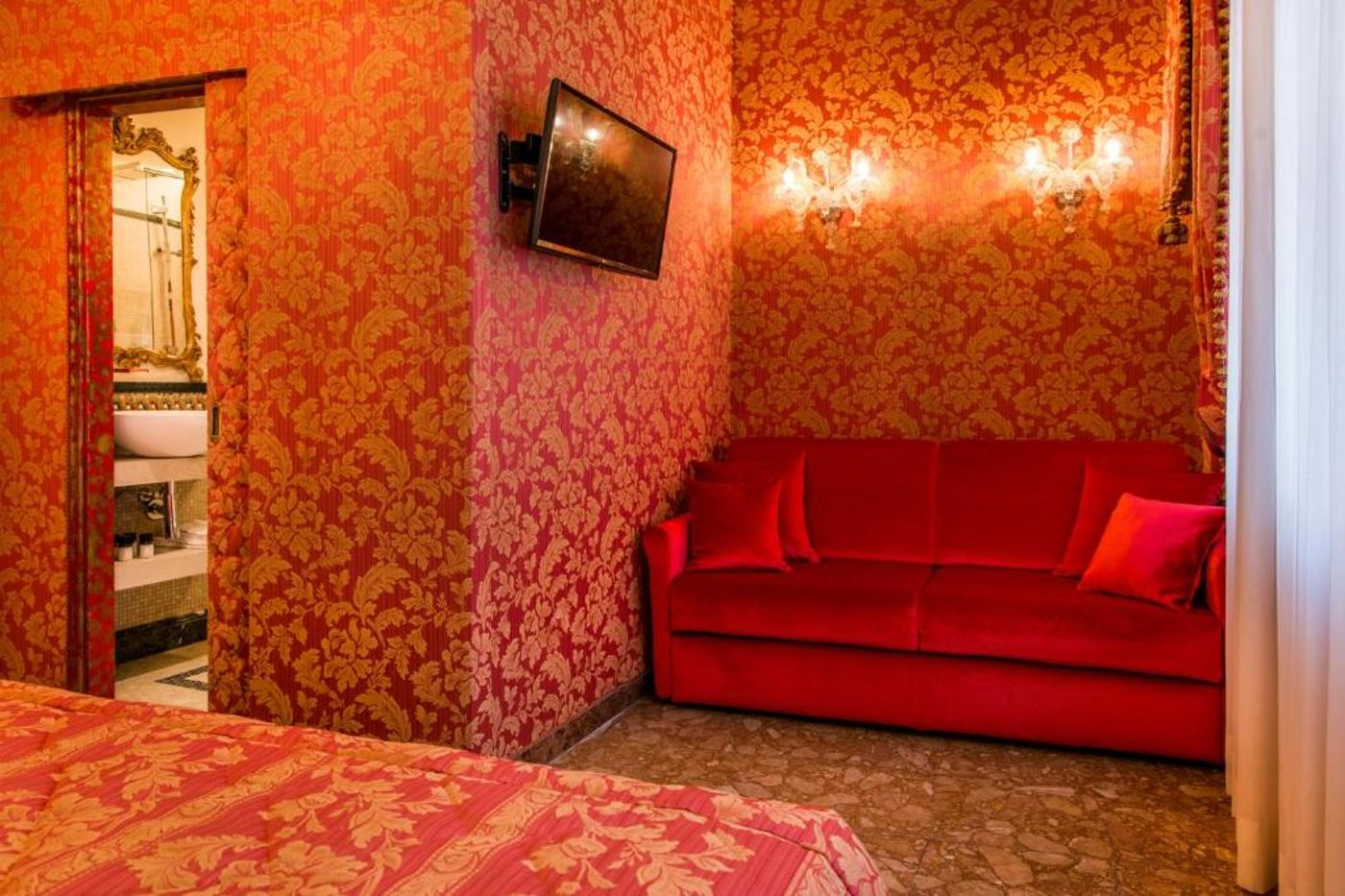 Hotel-Santo-Stefano-Room-16