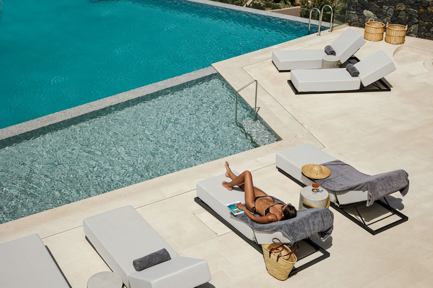 Domes Novos Santorini, Autograph Collection