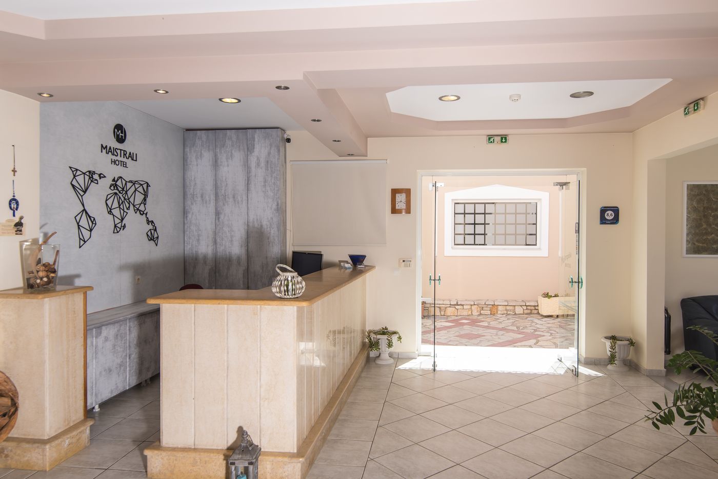 Maistrali Studios and Apartments