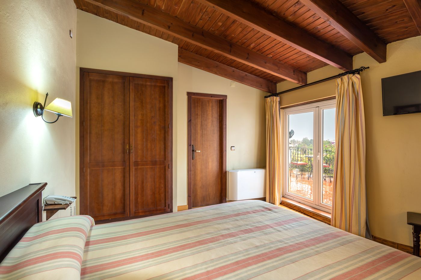 Sao-Joao-de-Deus-by-RIDAN-Hotels-Room-12