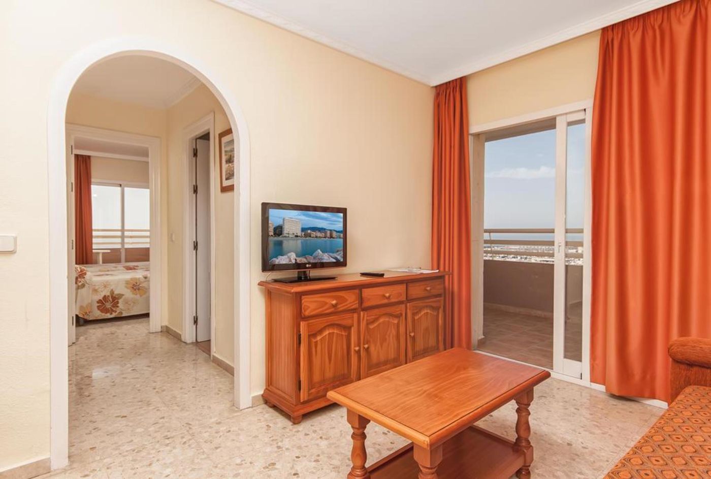 Stella-Maris-Room-14