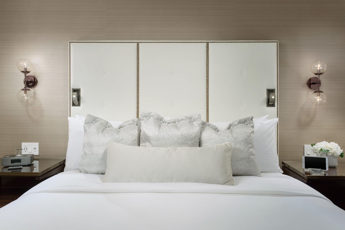 The-Manhattan-at-Times-Square-Hotel-Room-48