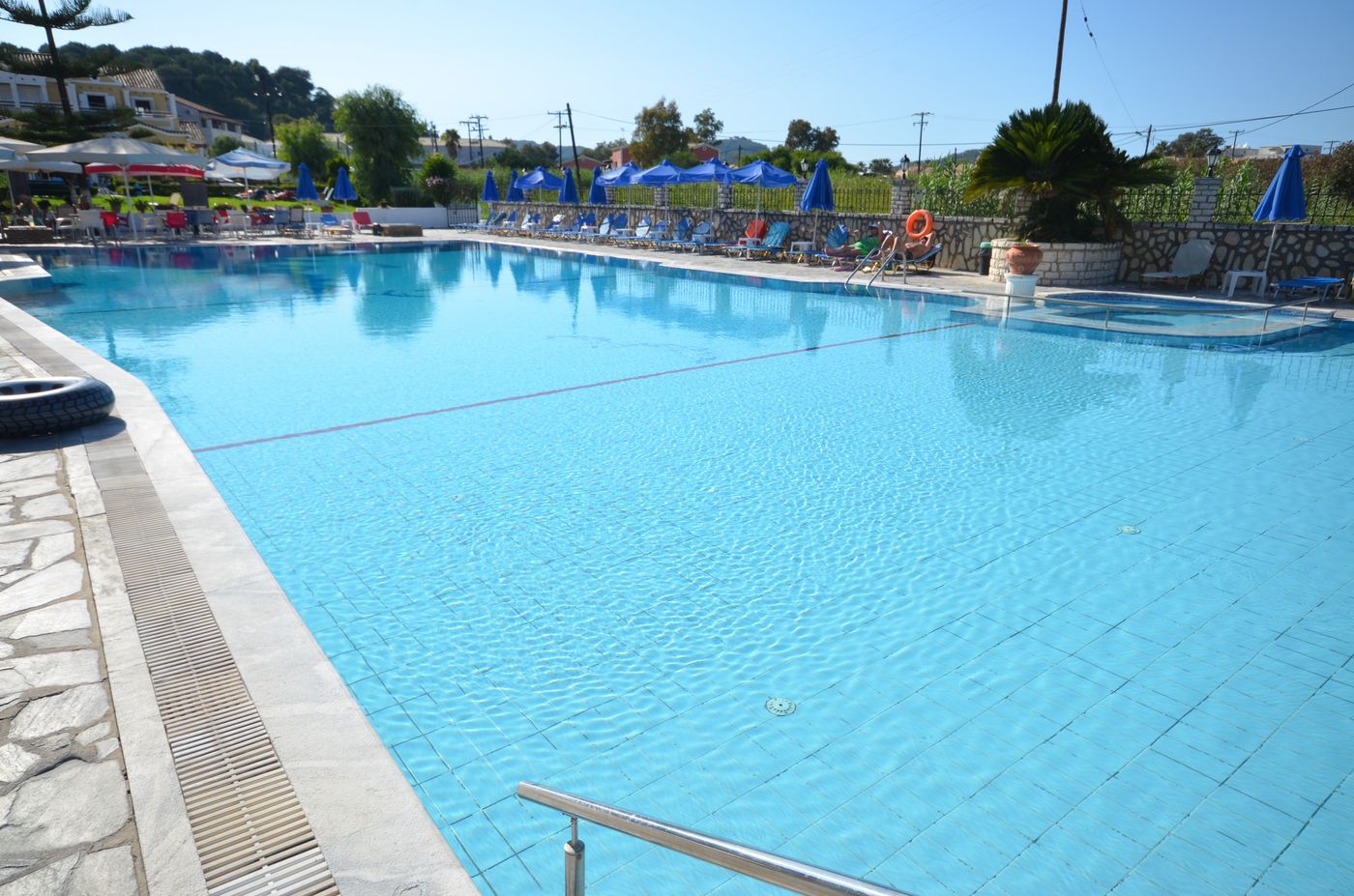 Paradise Hotel Apartments