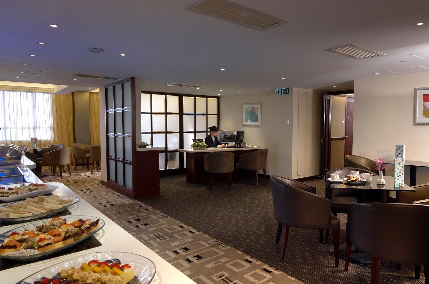 Metropark Hotel, Kowloon-Hong Kong – China-KOWLOON-Lobby-4