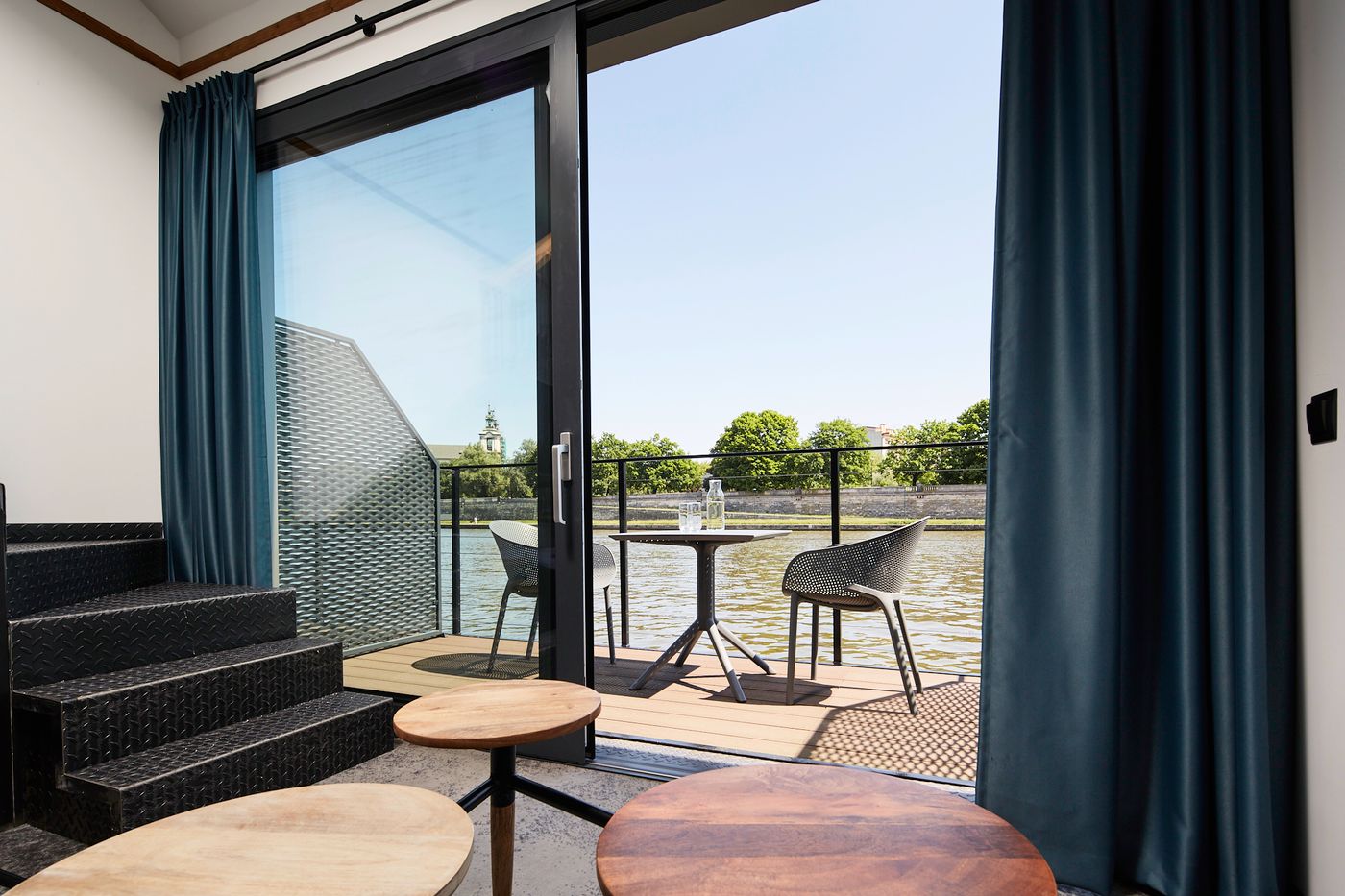 New-Port-Hotel-Room-37