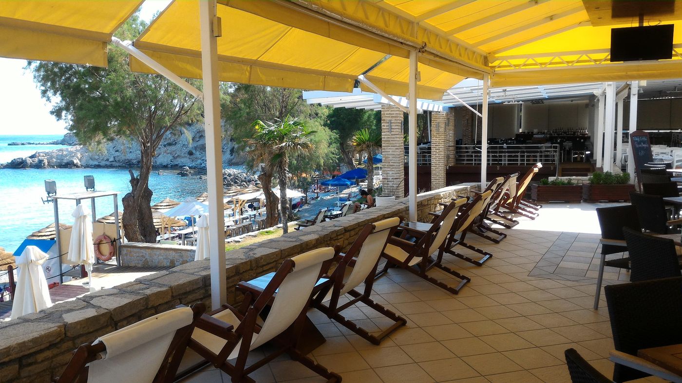 Glikorisa-Beach-Bar-7