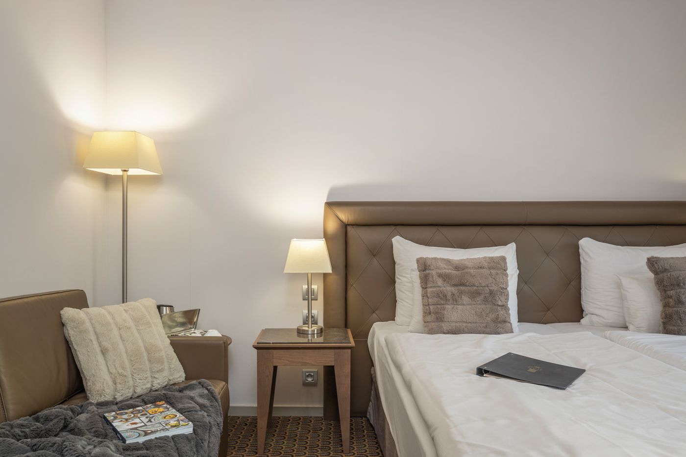 Royal-Prague-Room-48