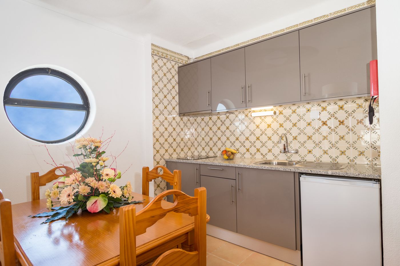 Mirachoro-Praia-Da-Rocha-Room-24