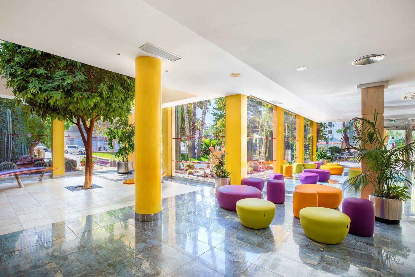 Servigroup-Pueblo-Benidorm-Lobby-34