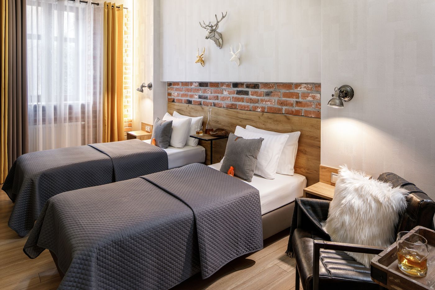 Art---Garden-Residence-Room-30