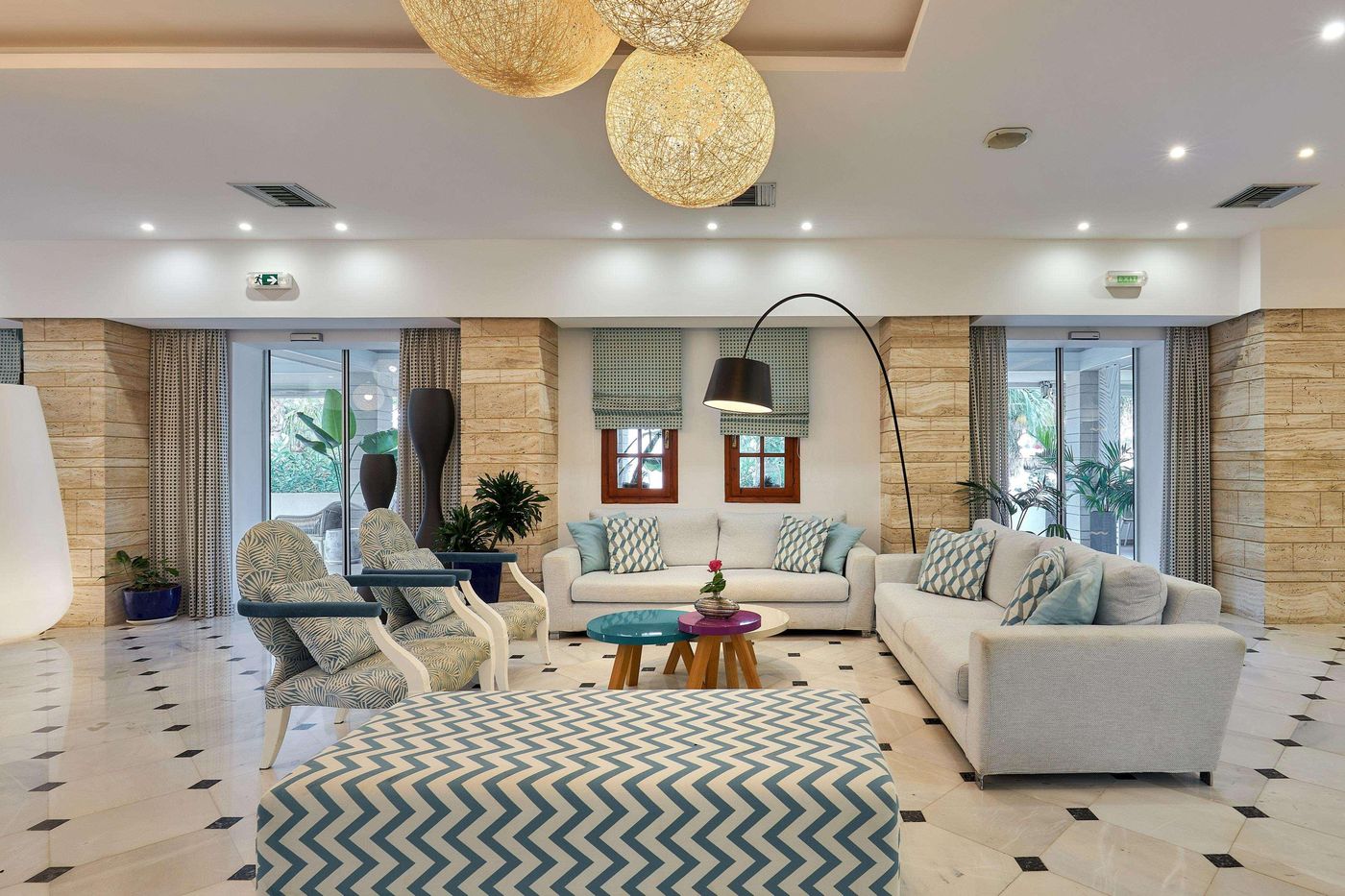 smartline-Kyknos-Beach-Lobby-69